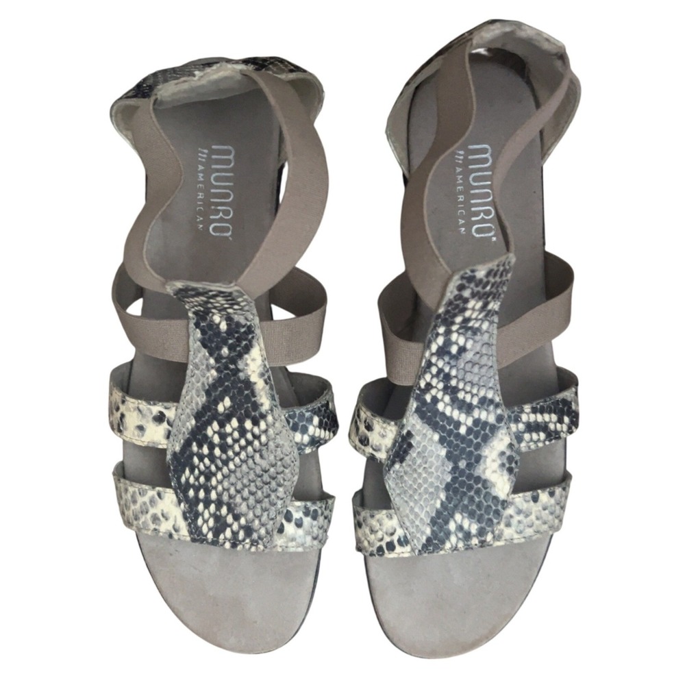 MUNRO snakeskin detail sandals SZ: 8
